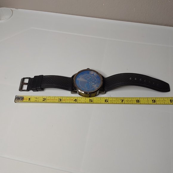 Large Watch With Black Rubber Band - Picture 7 of 12